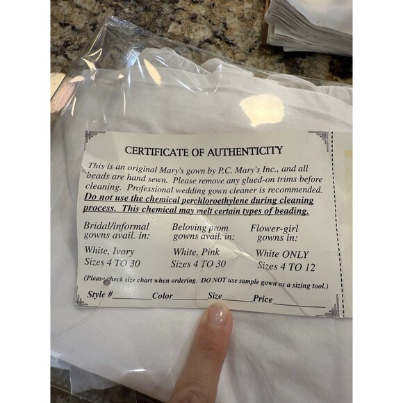 Rare NWT Vintage Wedding Dress Size 10 Beaded Lace Gown Cathedral Train 80s - Picture 16 of 16